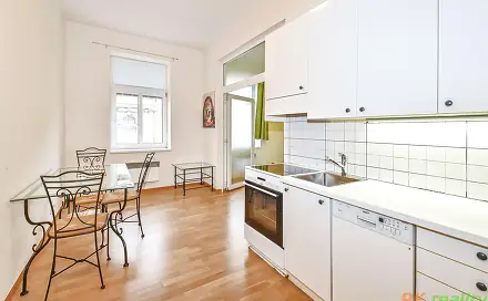 Pronájem bytu 1+1 33 m², Neklanova, Praha 2 - Vyšehrad