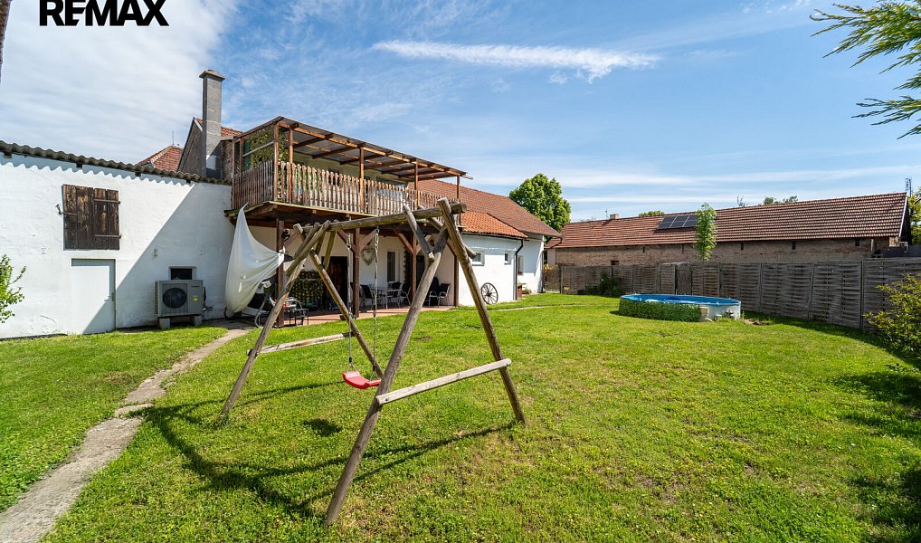 Prodej domu 140 m² s pozemkem 2 563 m², Pečky – náhled fotky 36