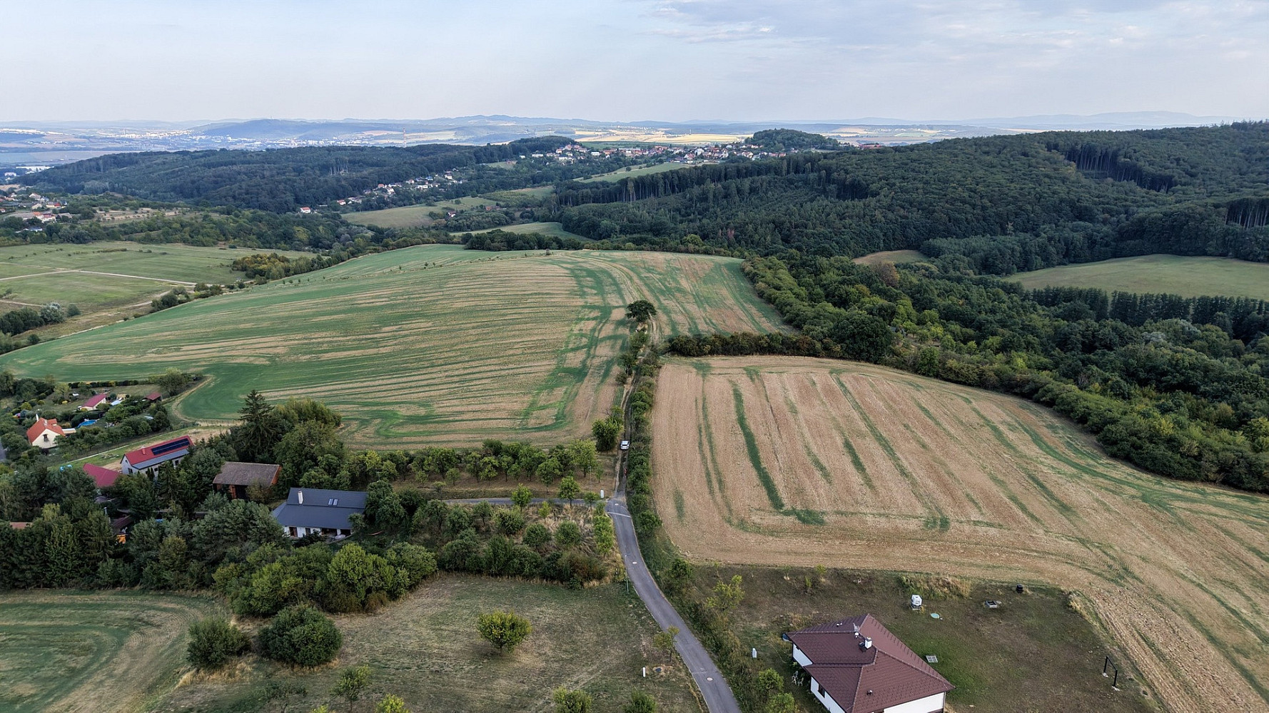 Prodej stavebního pozemku 2 379 m²