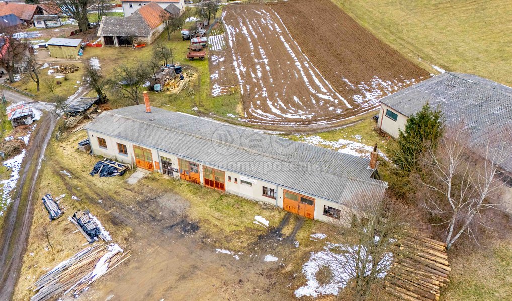 Prodej výrobních prostor 460 m², Nové Město na Moravě – náhled fotky 3