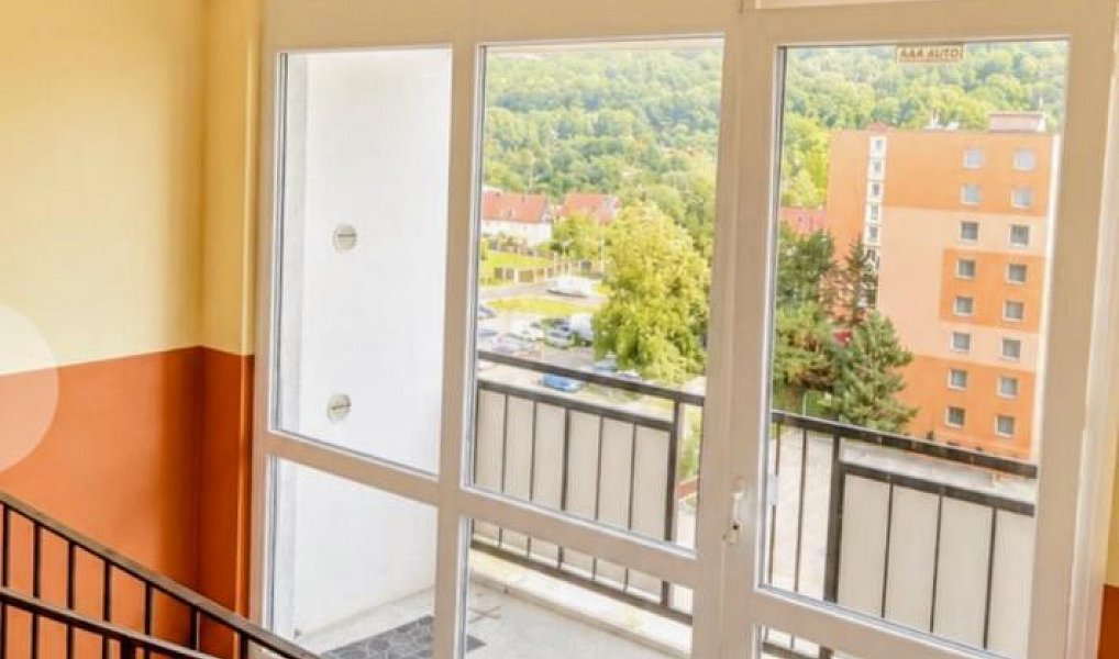 Prodej bytu 2+1 62 m², Krupka – náhled fotky 8