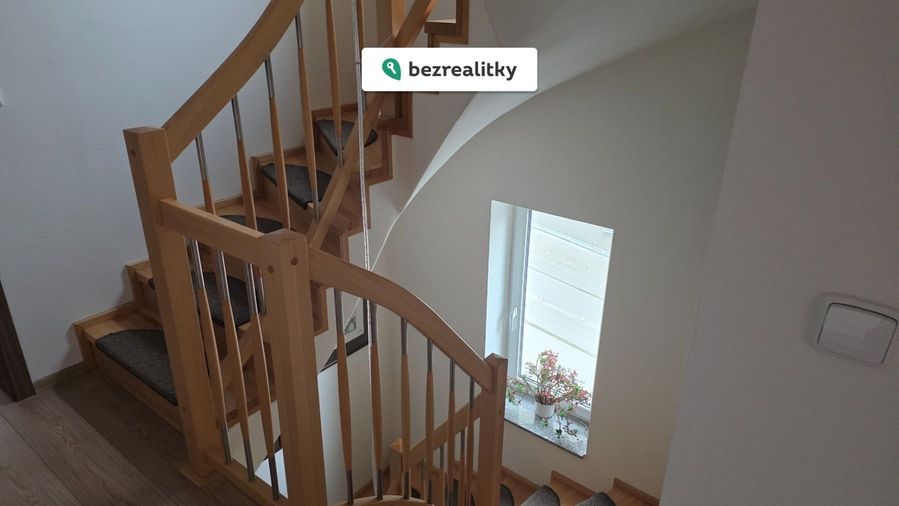 Prodej domu 264 m² s pozemkem 450 m² – fotografie 3
