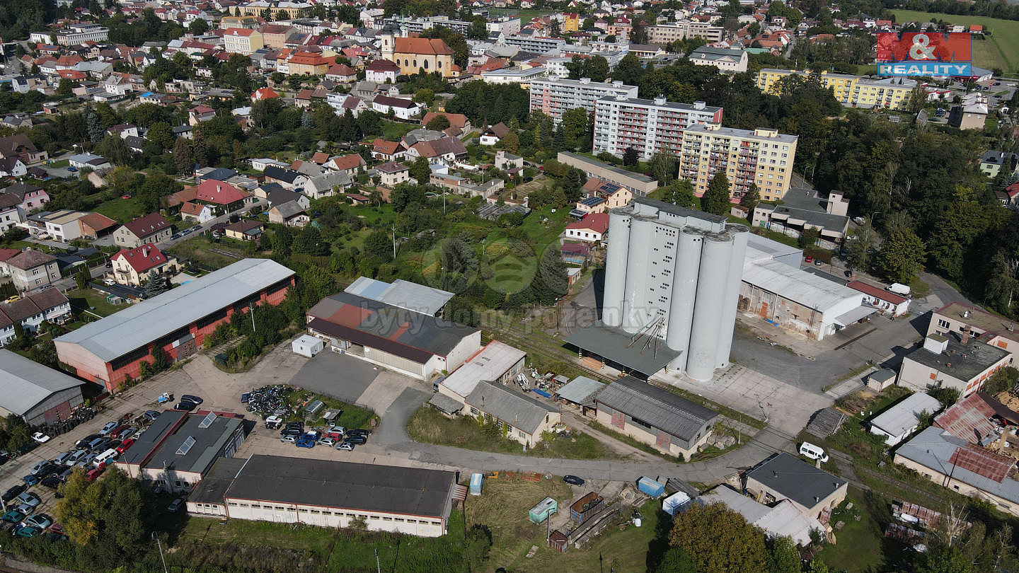 Pronájem haly v kostelci nad orlicí, ul. mánesova