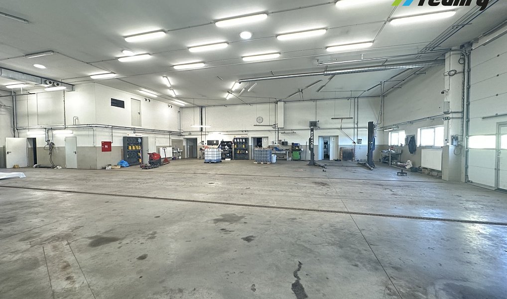 Pronájem výrobních prostor 555 m², Dvůr Králové nad Labem – náhled fotky 4
