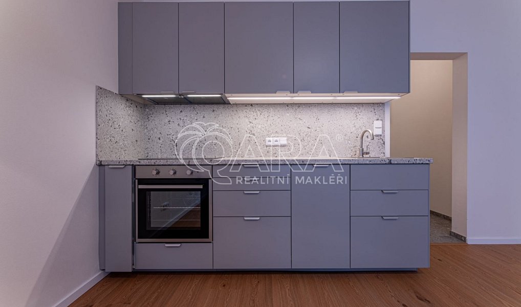 Pronájem bytu 1+kk 34 m², Praha – náhled fotky 7