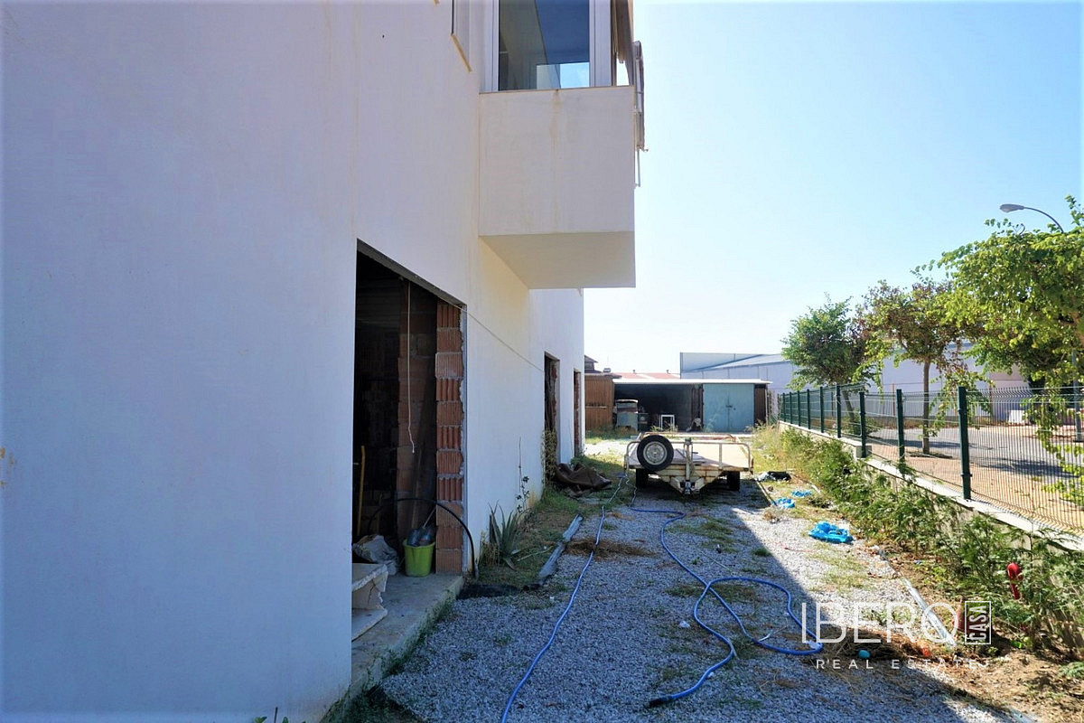 Prodej domu 260 m² s pozemkem 7 300 m² — photo 3