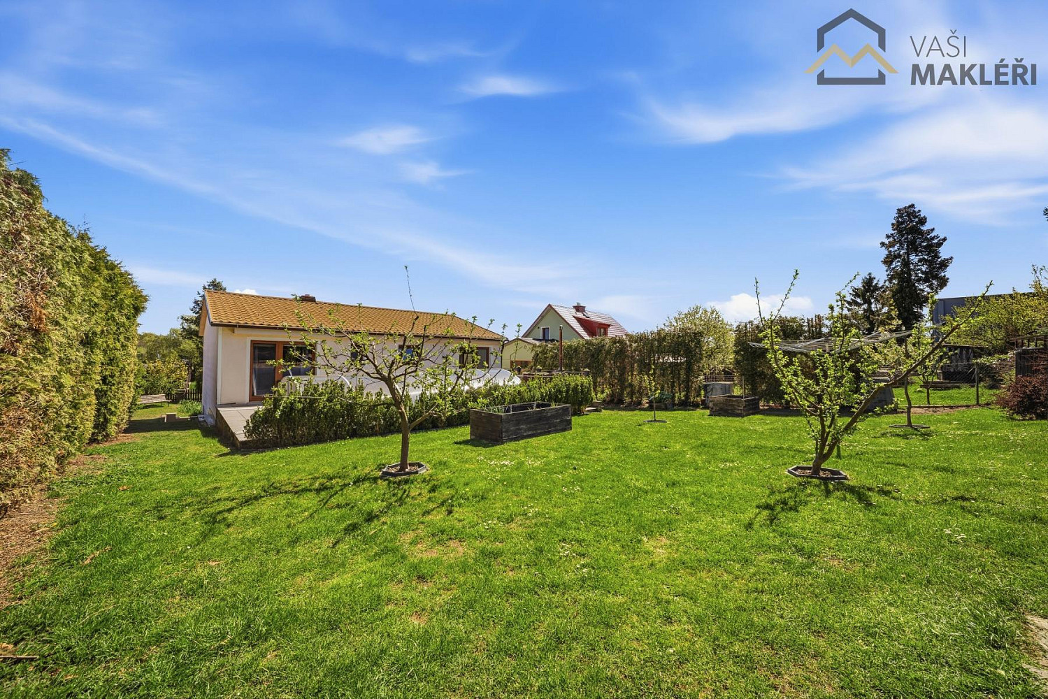 Prodej domu 240 m² s pozemkem 784 m² – pohled 4