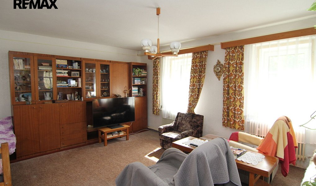 Prodej domu 110 m² s pozemkem 2 371 m², Toužim – náhled fotky 11