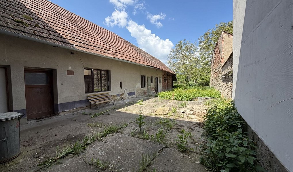 Prodej domu 180 m² s pozemkem 362 m², Lipov – náhled fotky 30