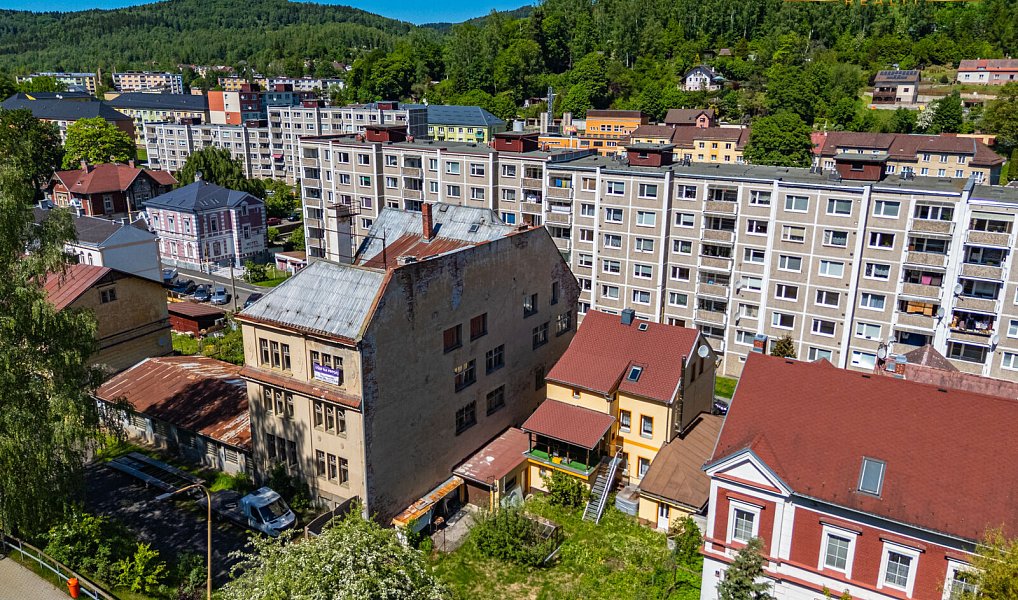 Prodej domu 259 m² s pozemkem 605 m², Kraslice – náhled fotky 46