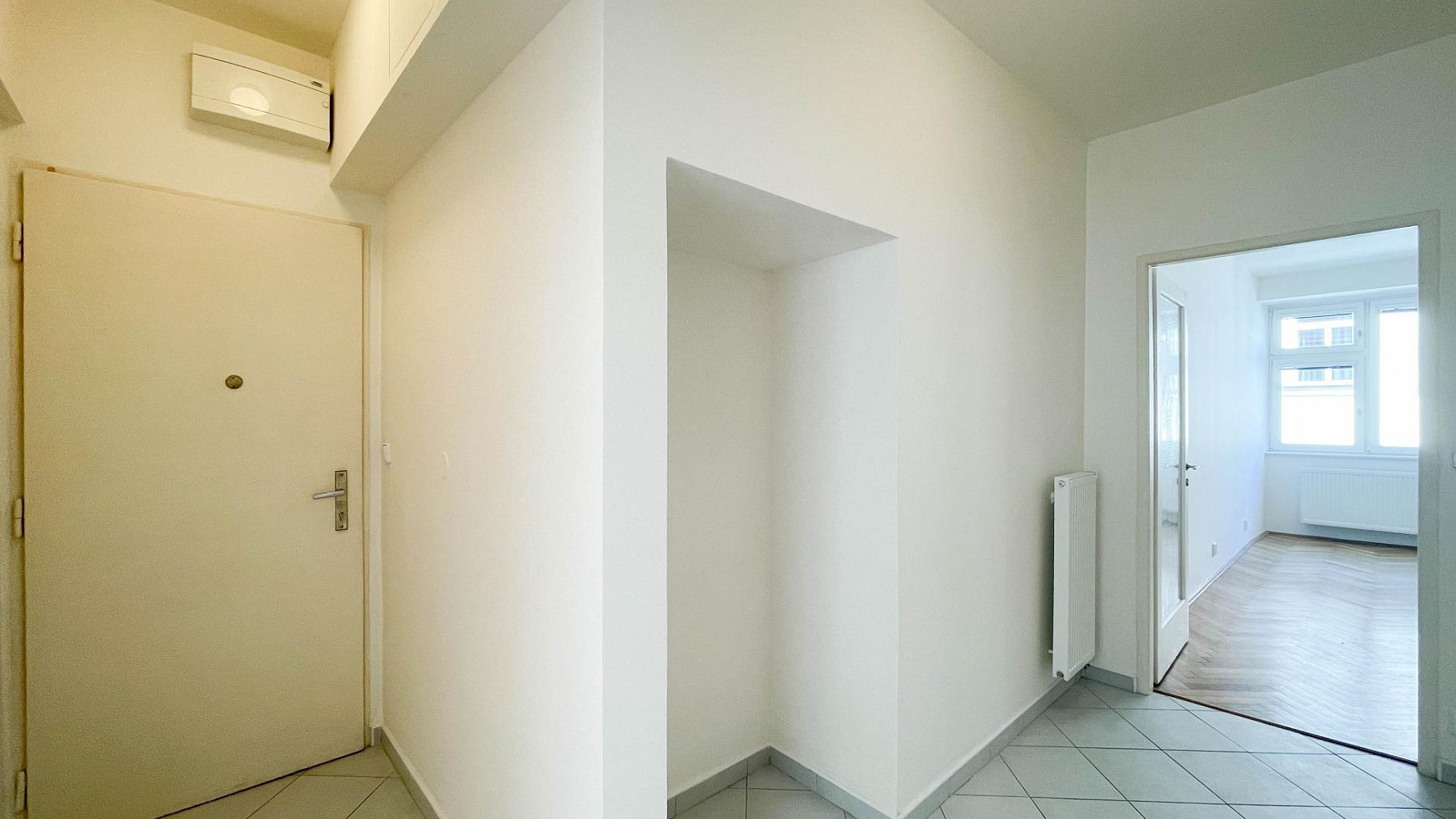 Pronájem bytu 2+kk 36 m² – fotografie 5
