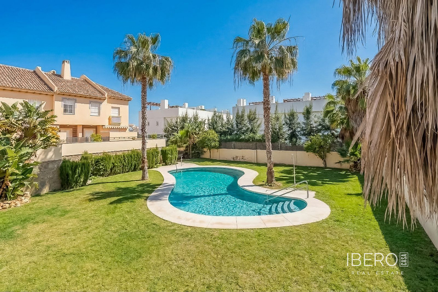 Casa 5+kk – Mijas, Urbanización Sitio de Calahonda - Vista 3