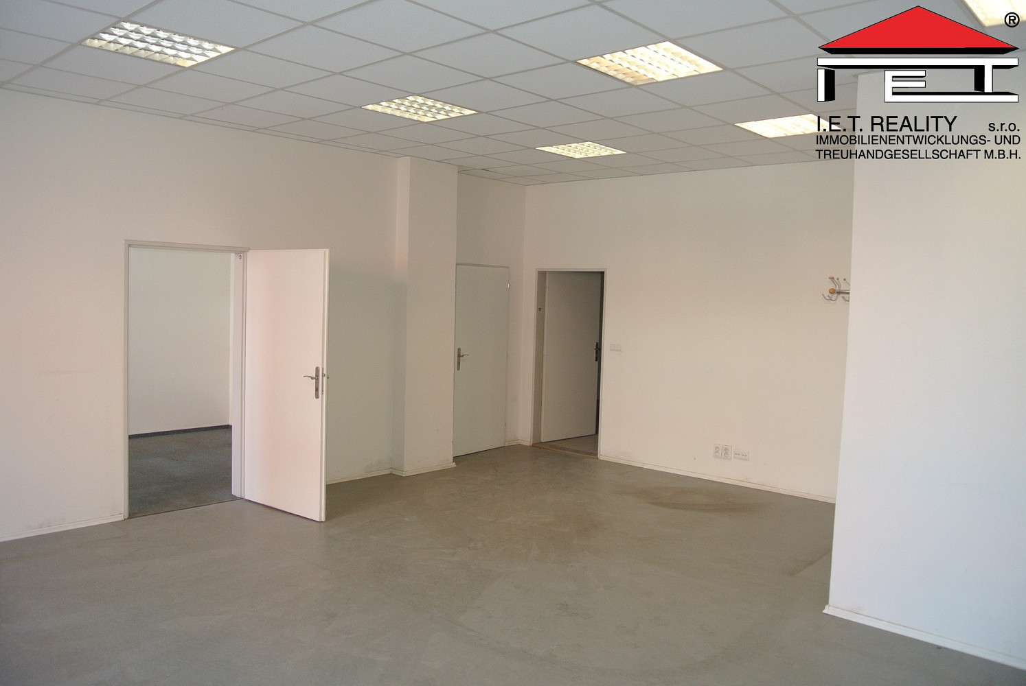 Pronájem skladovacích prostor 992 m² – fotografie 5