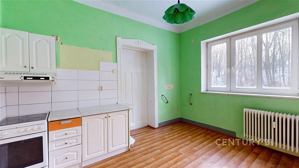 Prodej domu 185 m² s pozemkem 2 165 m² — photo 2