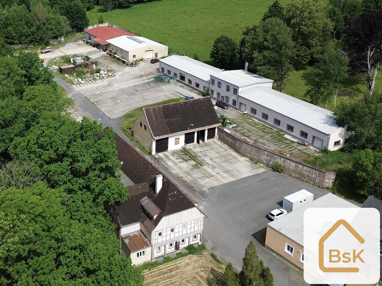 Prodej výrobních prostor 2 800 m²