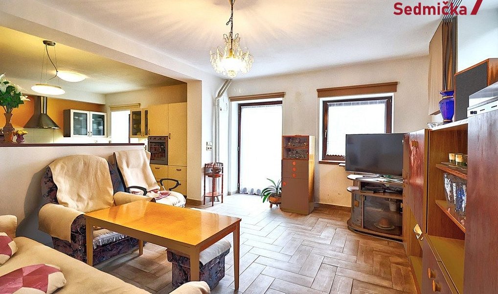 Prodej domu 318 m² s pozemkem 1 300 m², Věcov – náhled fotky 12