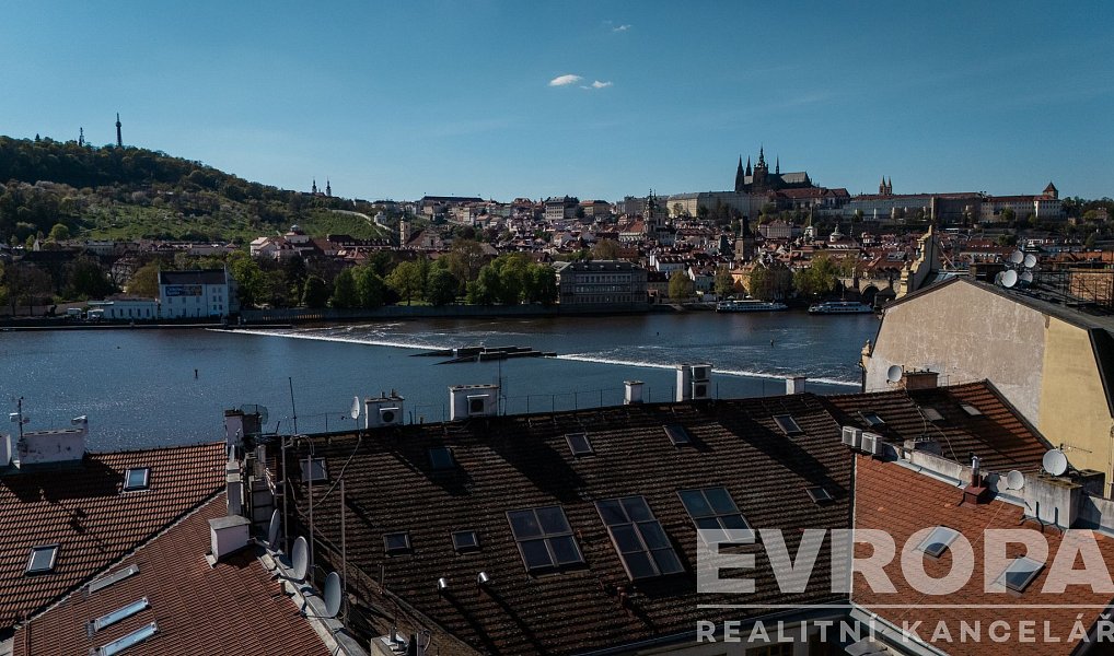 Prodej bytu 2+kk 77 m², Praha – náhled fotky 3