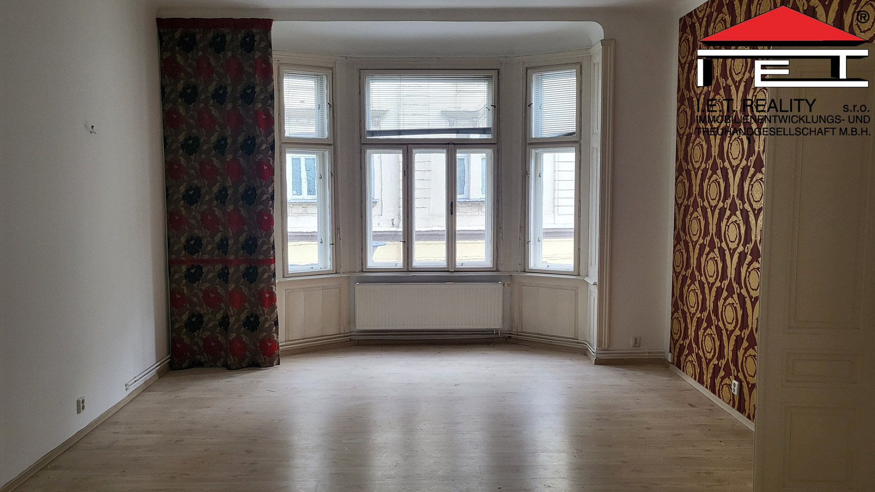Pronájem kanceláře 185 m² – fotografie 3