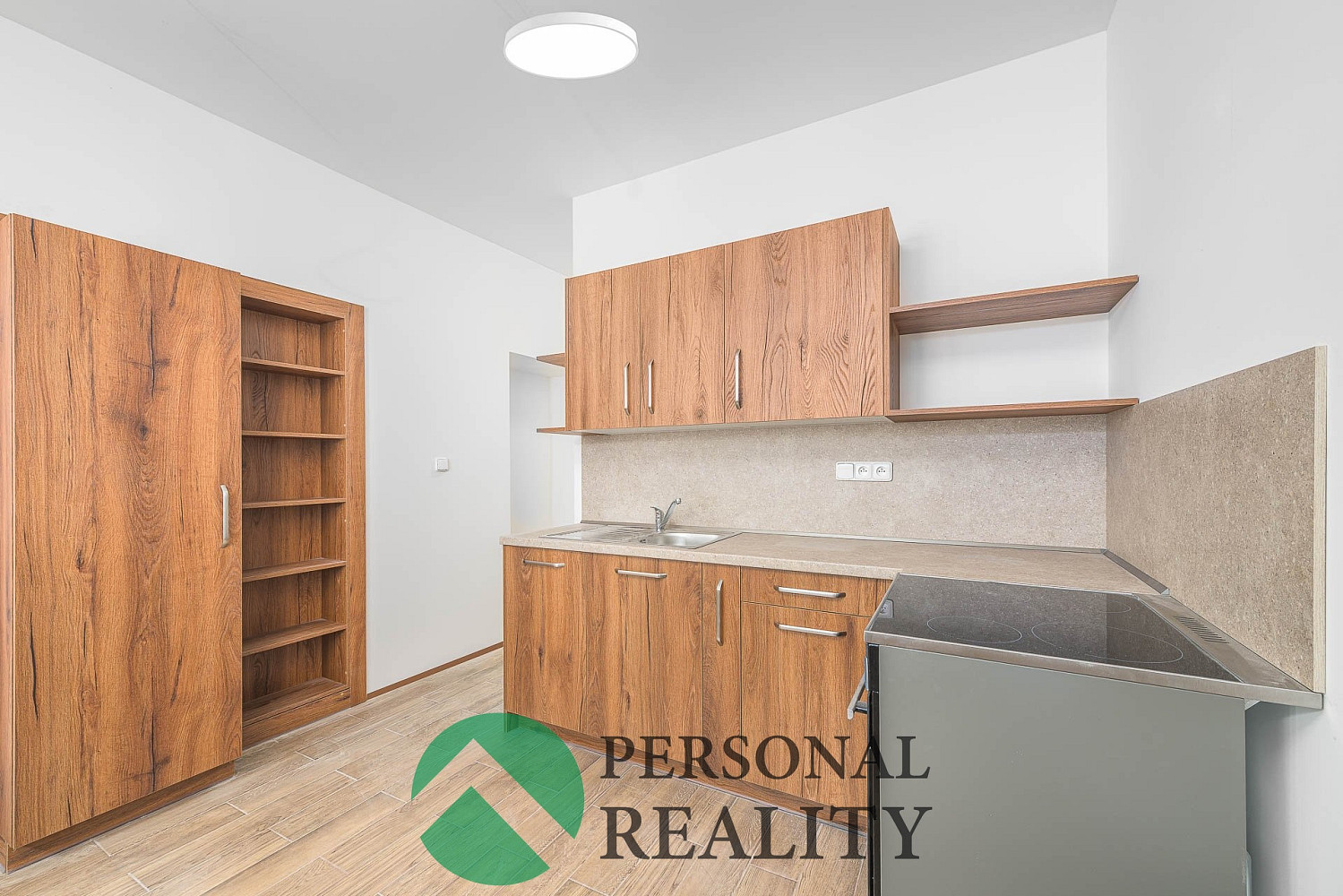Pronájem bytu 1+1 43 m² — photo 2