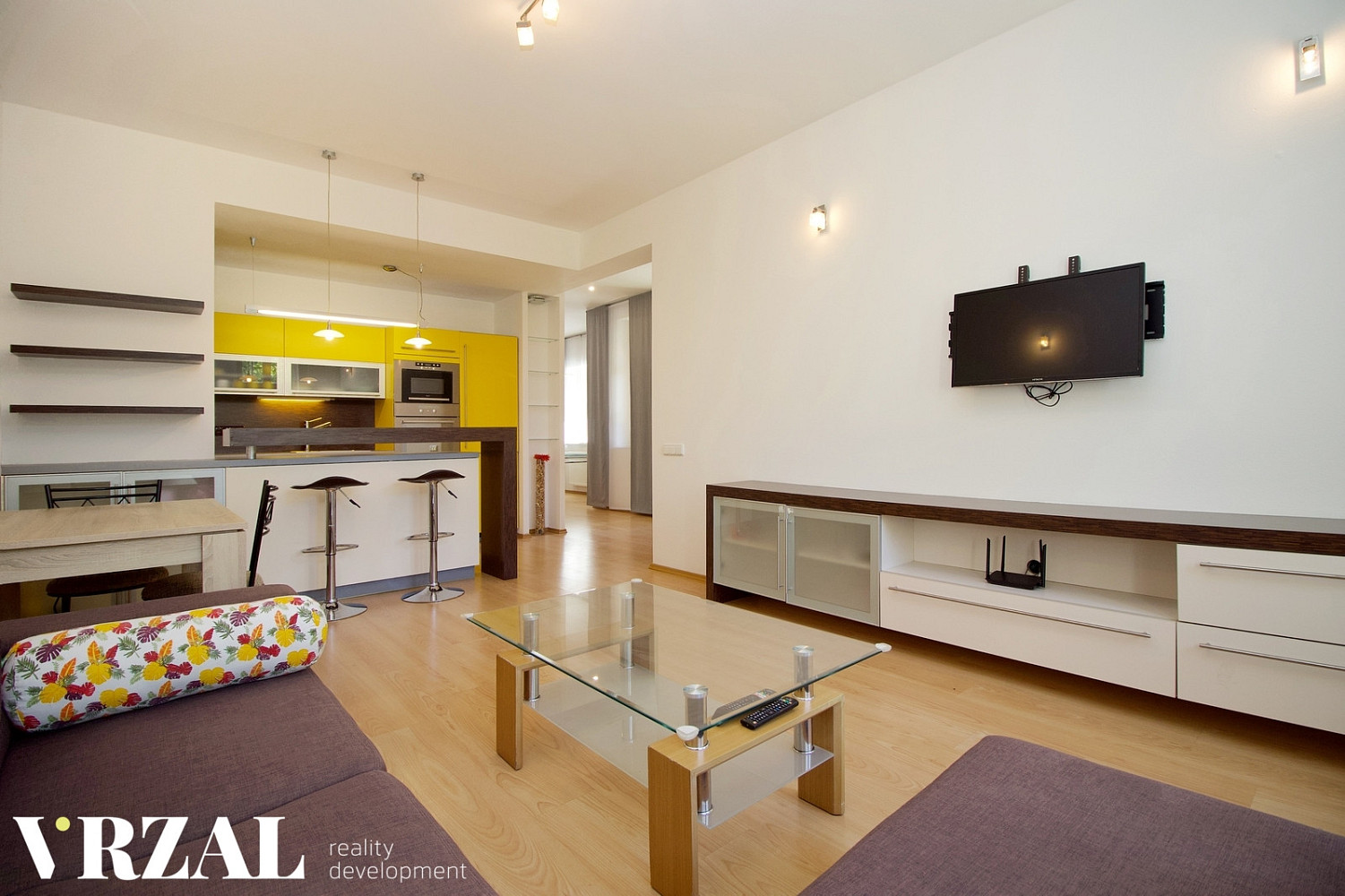Pronájem bytu 3+kk 79 m² — photo 3