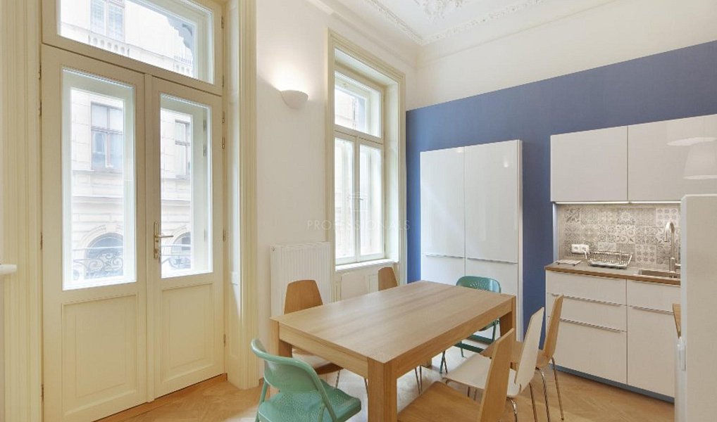Pronájem bytu 3+kk 115 m², Praha – náhled fotky 2