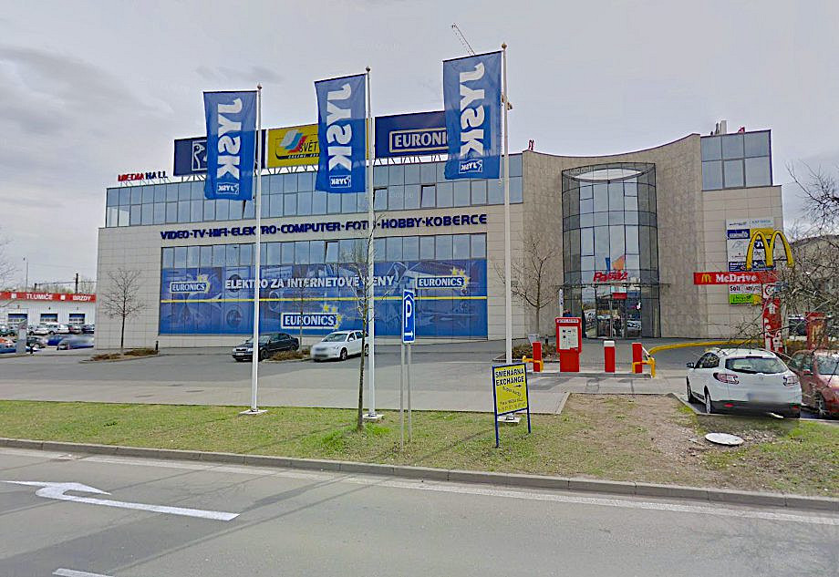Pronájem obchodních prostor 55 m²