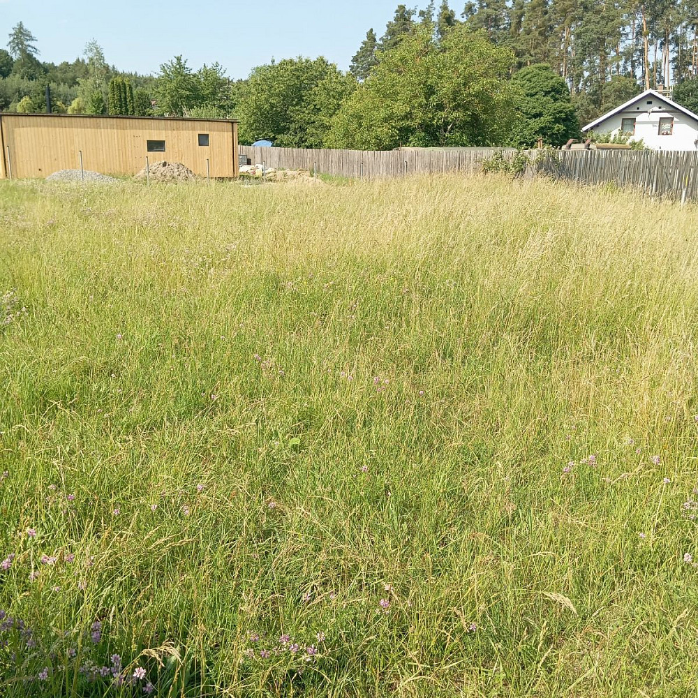 Prodej stavebního pozemku 675 m² – fotografie 3