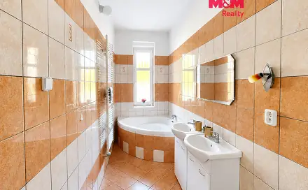 Prodej bytu 3+1 98 m², Meisnerova, Chomutov