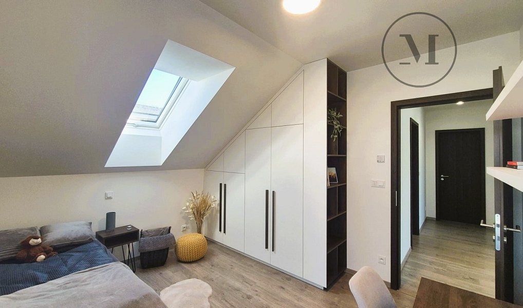 Prodej bytu 4+kk 99 m², Vráto – náhled fotky 9