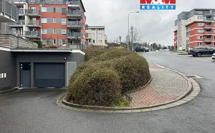 Pronájem garážového stání, 14 m2, Zlín, ul. Zelinova, Zelinova, Zlín