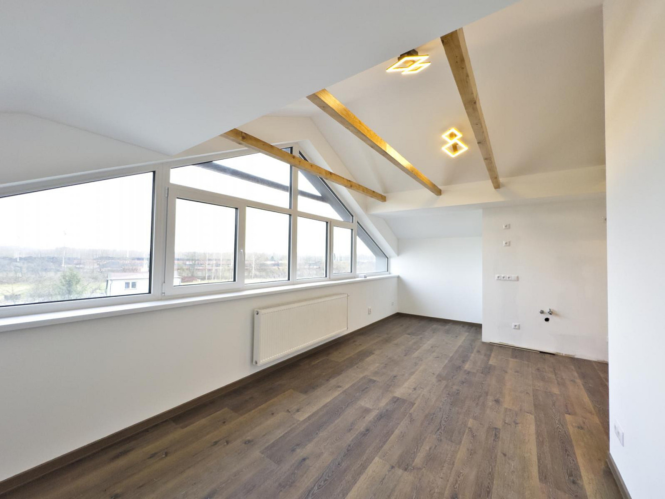 Pronájem bytu 1+kk 28 m²