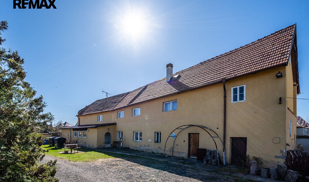 Prodej domu 152 m² s pozemkem 8 593 m², Žatec – náhled fotky 2