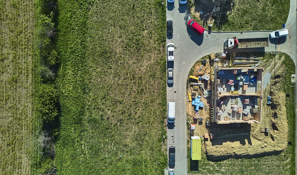 Prodej stavebního pozemku 600 m², Rajhrad – náhled fotky 3