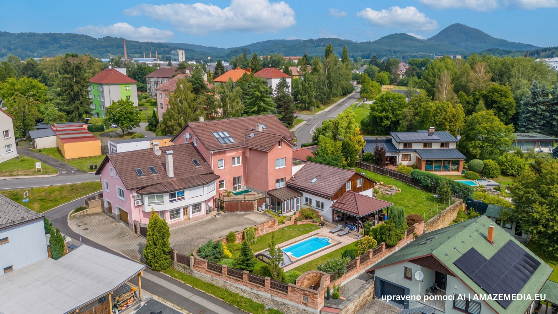 Prodej domu 850 m² s pozemkem 1 600 m²
