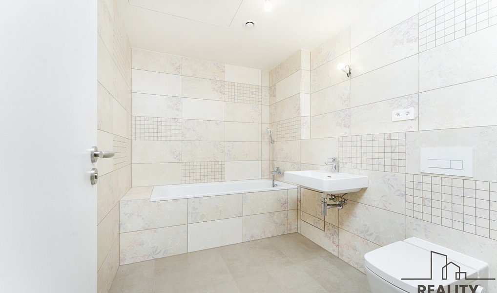 Prodej bytu 4+kk 85 m², Praha – náhled fotky 9