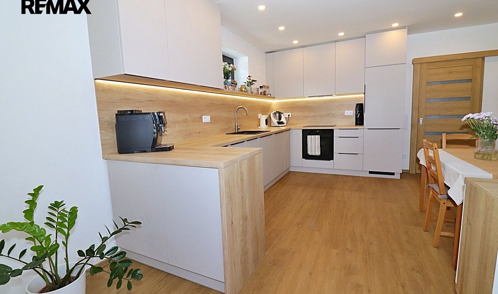 Prodej domu 131 m² s pozemkem 352 m², Holice – náhled fotky 9
