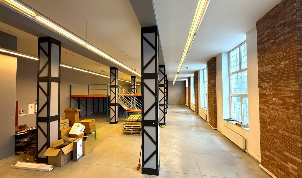 Pronájem obchodních prostor 468 m², Praha – náhled fotky 3