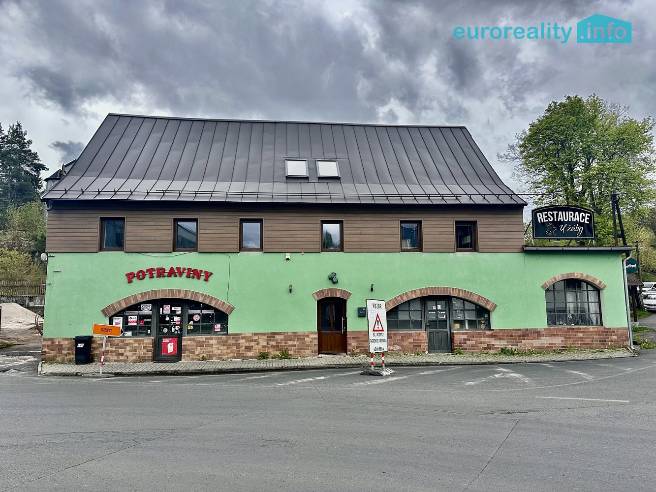 Pronájem obchodních prostor 85 m² – fotografie 2