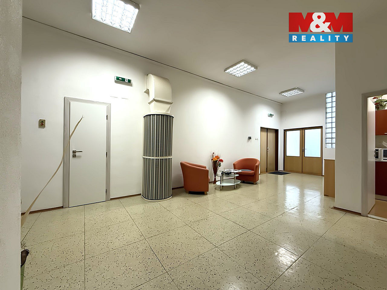 Pronájem kanceláře 35 m² – fotografie 2