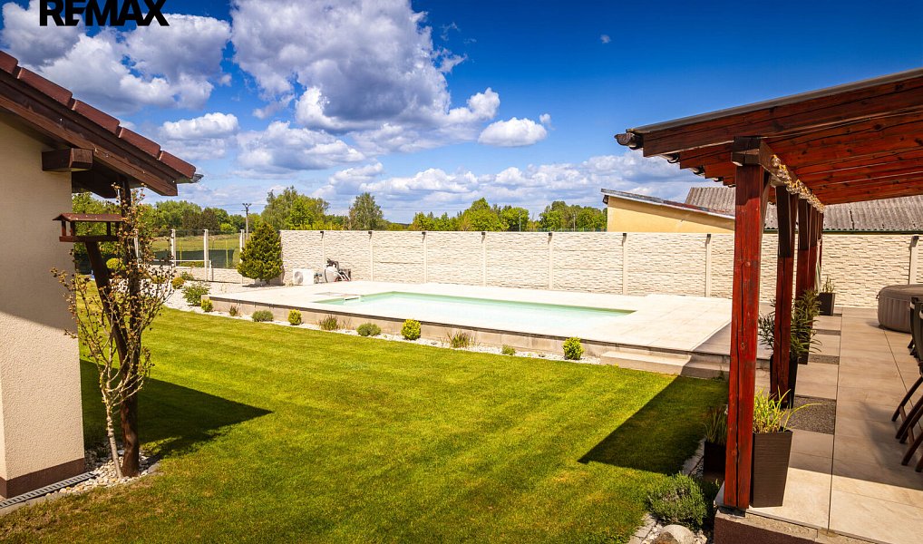 Prodej domu 134 m² s pozemkem 1 409 m², Lišov – náhled fotky 8