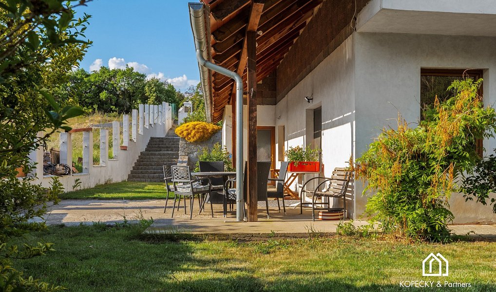 Prodej domu 252 m² s pozemkem 1 208 m², Nelahozeves – náhled fotky 33
