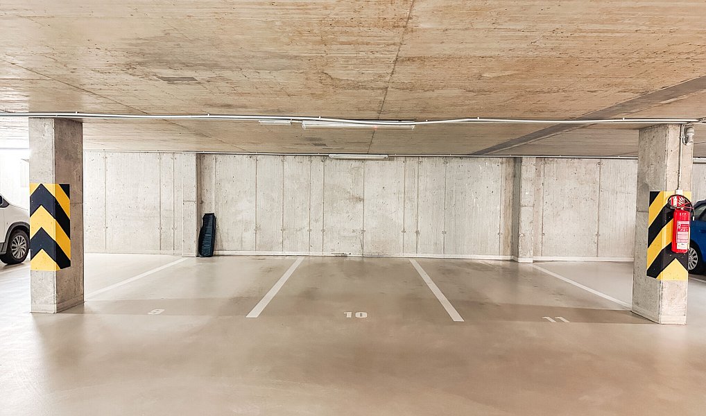 Prodej garážového stání, 14 m2, ul. V Dolině, Praha-Michle, Praha – náhled fotky 8
