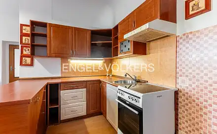 Pronájem bytu 2+kk 76 m², Smetanovy sady, Plzeň - Jižní Předměstí