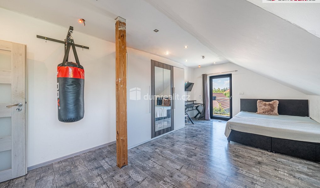 Prodej domu 159 m² s pozemkem 1 060 m², Záluží – náhled fotky 24