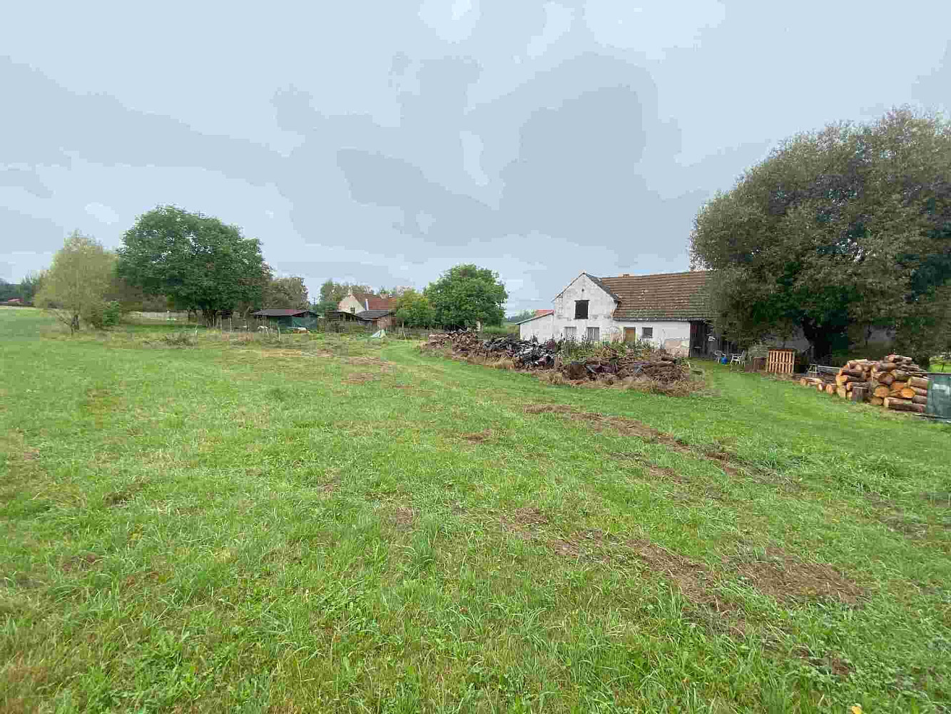Prodej stavebního pozemku 534 m² – fotografie 2