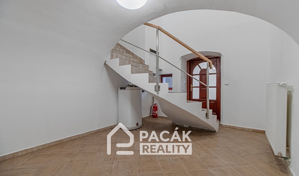 Prodej domu 660 m² s pozemkem 1 434 m², Olomouc – náhled fotky 34