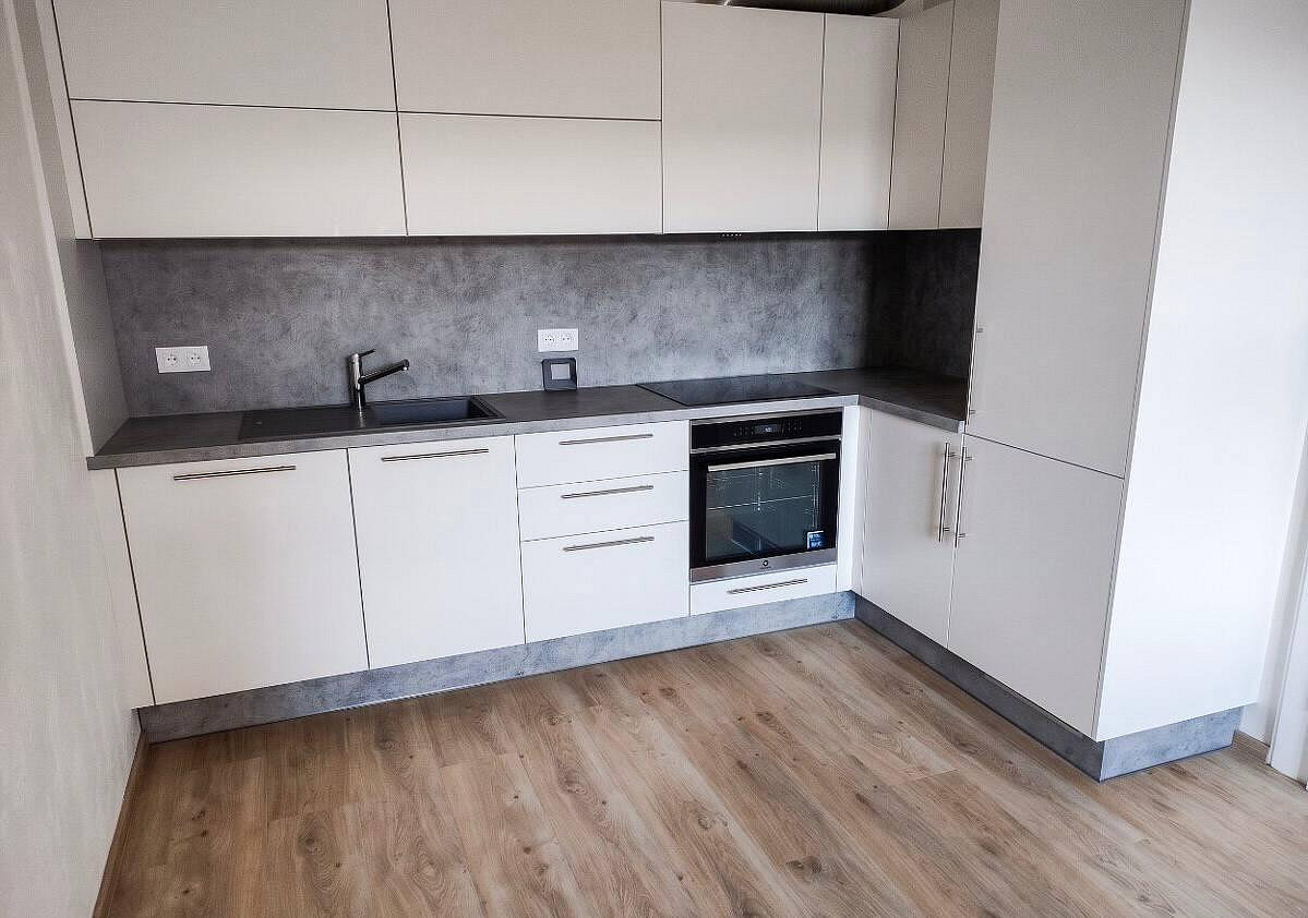 Pronájem bytu 3+kk 77 m²