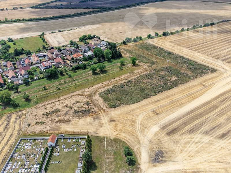 Prodej stavebního pozemku 978 m² – fotografie 4