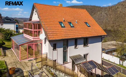 Prodej domu 300 m² s pozemkem 2 121 m², Měchenice, okres Praha-západ