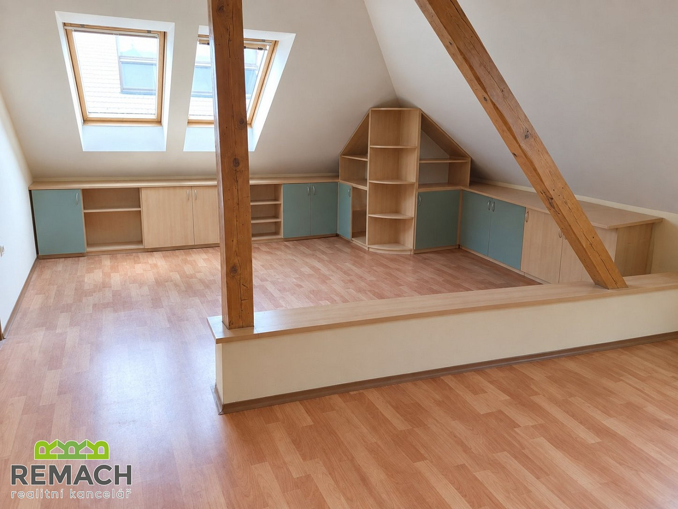 Pronájem kanceláře 35 m²